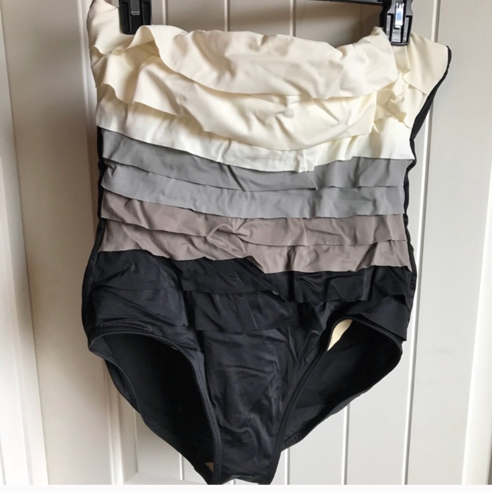 Miraclesuit full piece ruffle front bathing suit